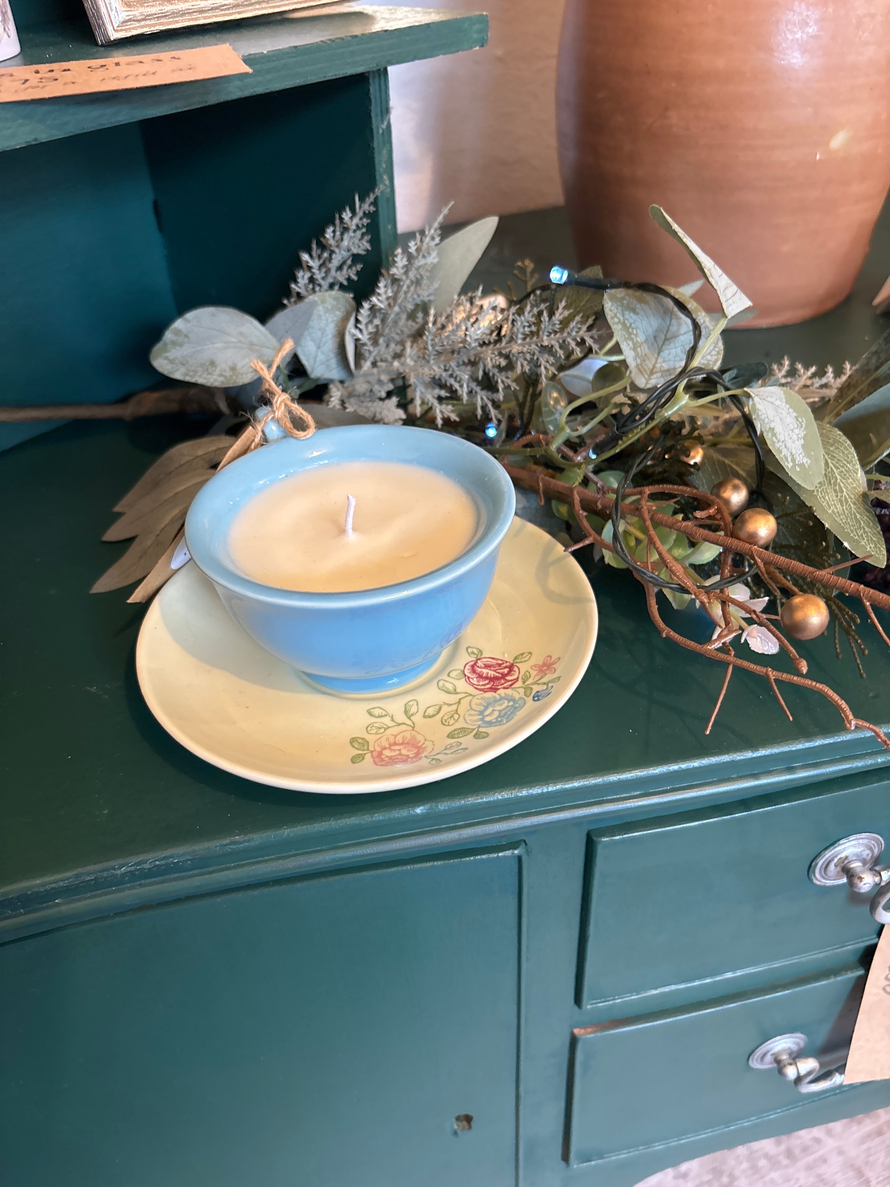 Rosie’s Pantry tea cup and saucer candle